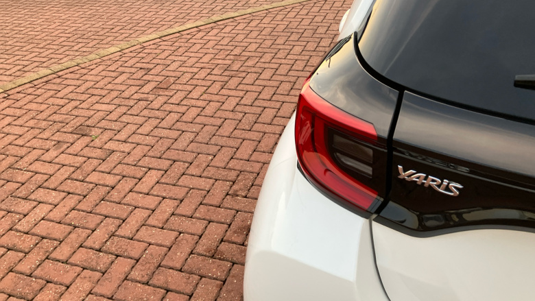 Toyota Yaris 1.5 Hybrid Design 5dr CVT Hybrid Hatchback